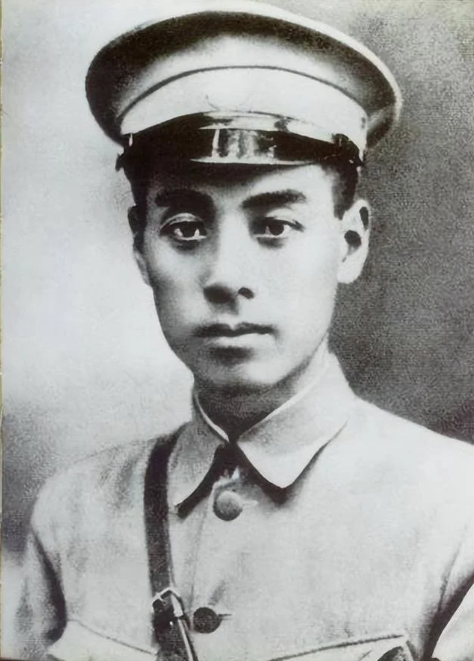 范桂霞曾当过周总理的“妻子”,就连邓颖超都对她盛情款待 范桂霞曾当过周总理的“妻子”,就连邓颖超都对她盛情款待