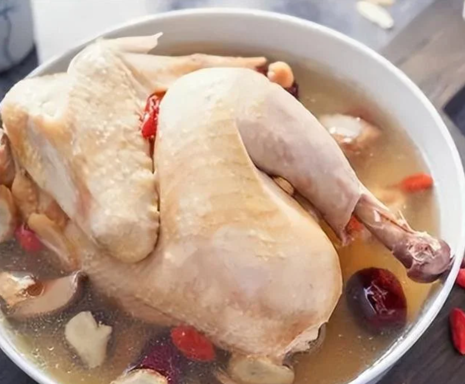 范桂霞曾当过周总理的“妻子”,就连邓颖超都对她盛情款待 范桂霞曾当过周总理的“妻子”,就连邓颖超都对她盛情款待