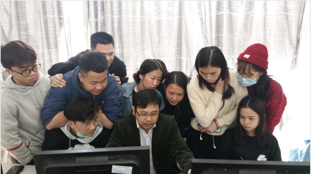 校企联合,培养实用型人才 —番职实训 校企联合,培养实用型人才 —番职实训