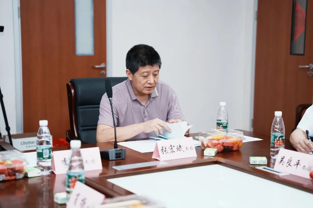 院内新闻|祝贺!我院2023届研究生论文答辩圆满完成! 院内新闻|祝贺!我院2023届研究生论文答辩圆满完成!