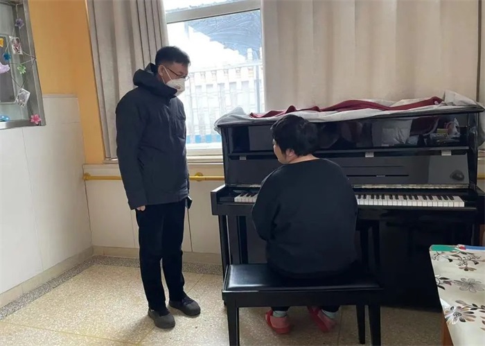 德林义肢积极响应“助残暖冬爱心行” 活动,为残疾人家庭送去冬日温暖 德林义肢积极响应“助残暖冬爱心行” 活动,为残疾人家庭送去冬日温暖