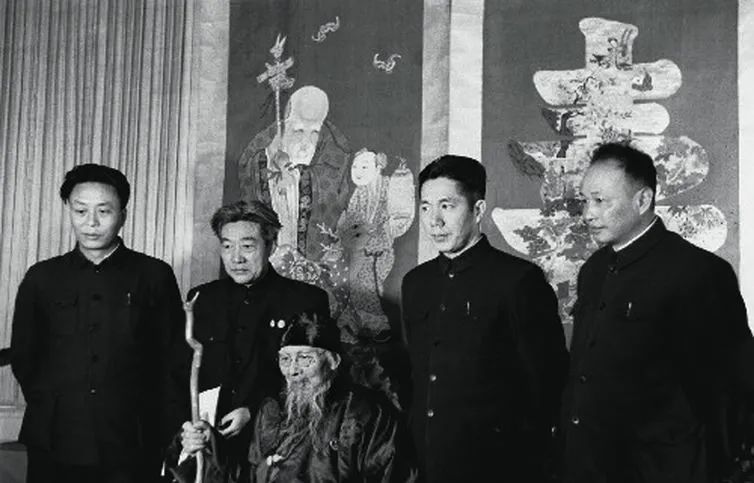 揭发刘海粟!徐悲鸿致原文化部长周扬的四封信 揭发刘海粟!徐悲鸿致原文化部长周扬的四封信
