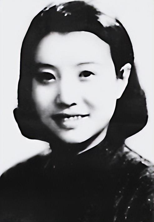 红色女特工为救周总理,委身于国民党高层,一句话揪出党内叛徒 红色女特工为救周总理,委身于国民党高层,一句话揪出党内叛徒