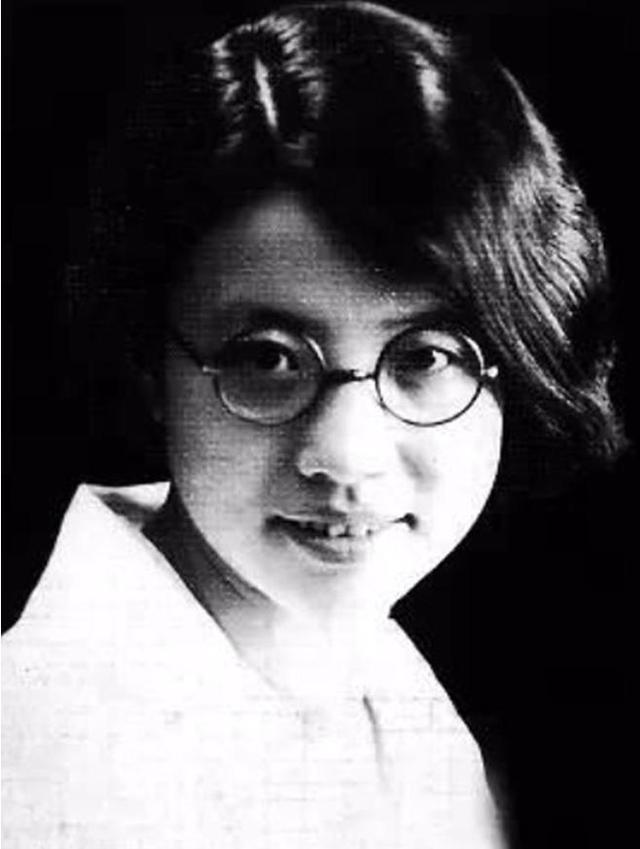 红色女特工为救周总理,委身于国民党高层,一句话揪出党内叛徒 红色女特工为救周总理,委身于国民党高层,一句话揪出党内叛徒