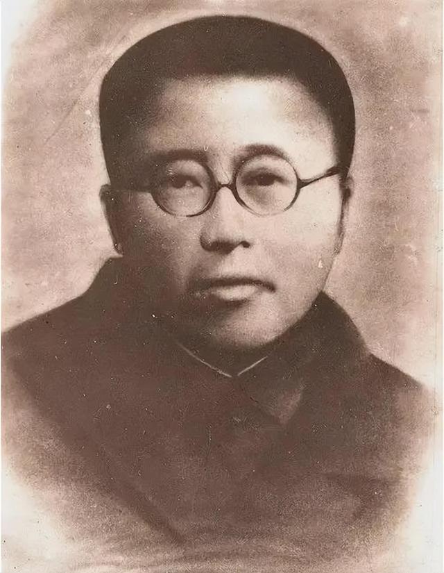 红色女特工为救周总理,委身于国民党高层,一句话揪出党内叛徒 红色女特工为救周总理,委身于国民党高层,一句话揪出党内叛徒