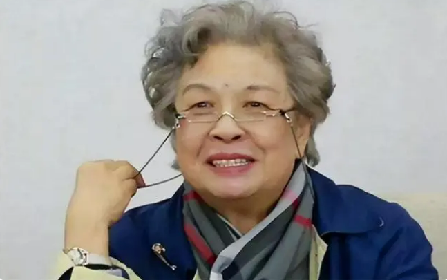 1981年,陶斯亮陪干爸会见一位女华侨,竟意外揭开了其叛徒的往事 1981年,陶斯亮陪干爸会见一位女华侨,竟意外揭开了其叛徒的往事
