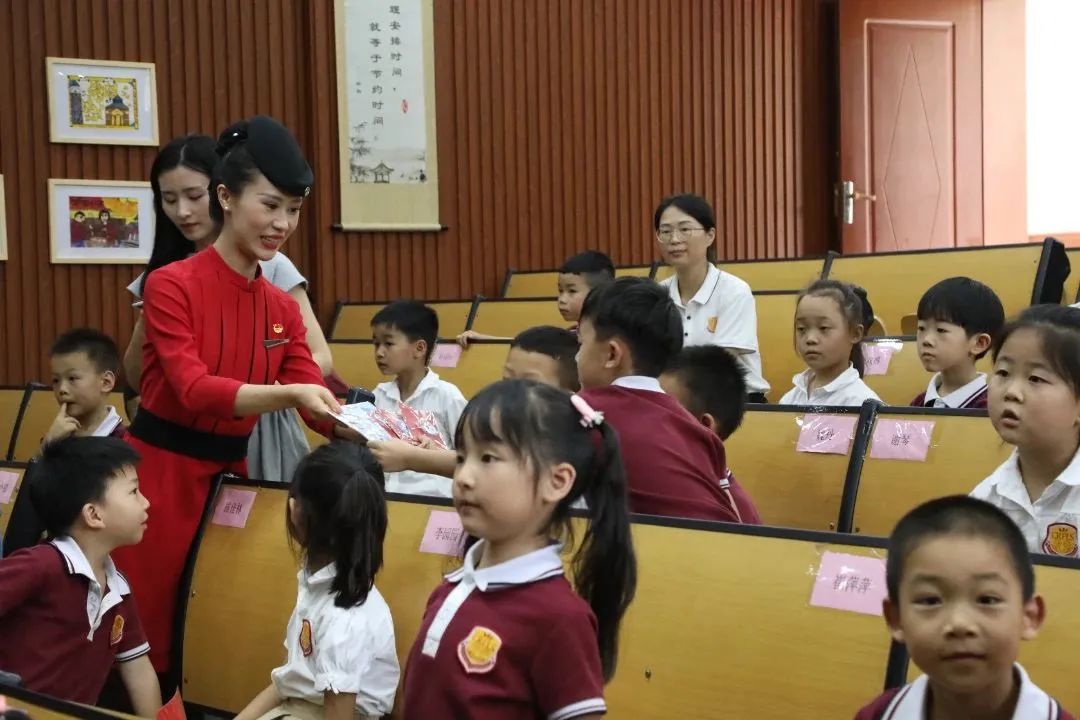 星辰大海，踏歌而行 | 请您查收成都王府学校六月校长来信