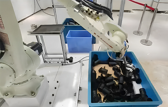 3D視覺引導膠管無序抓取上下料,助力客戶提高生產效率和質量 3D視覺引導膠管無序抓取上下料,助力客戶提高生產效率和質量