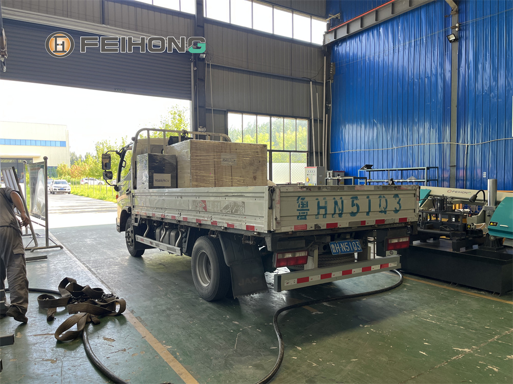 喜訊！熱烈慶祝飛宏2套智能鋼筋加工設(shè)備裝車完畢順利發(fā)出