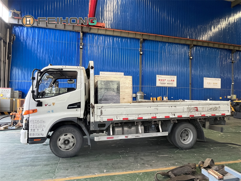 喜訊！熱烈慶祝飛宏2套智能鋼筋加工設(shè)備裝車完畢順利發(fā)出