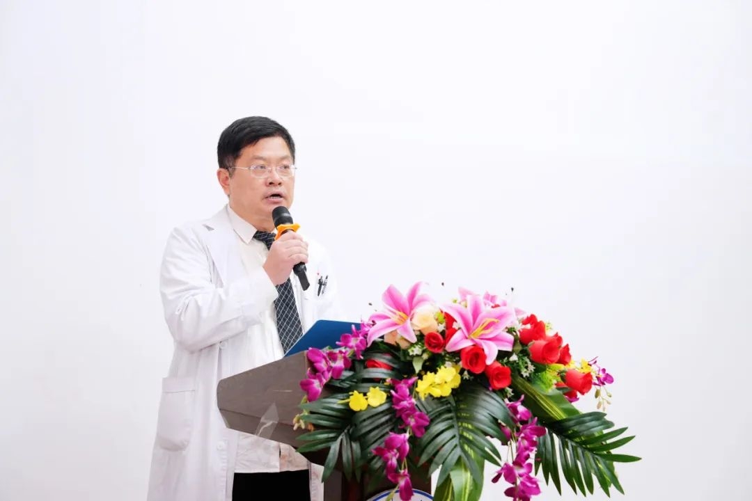中国医师节|勇担健康使命,铸就时代新功! 中国医师节|勇担健康使命,铸就时代新功!