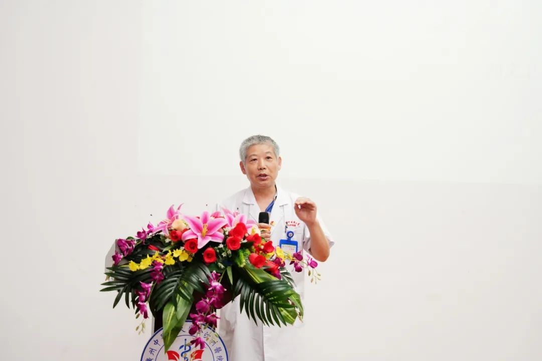 中国医师节|勇担健康使命,铸就时代新功! 中国医师节|勇担健康使命,铸就时代新功!
