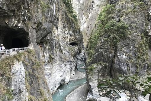 【曾經(jīng)的消防兵（166）】飛越海峽（6）：臺(tái)東沿海覽勝