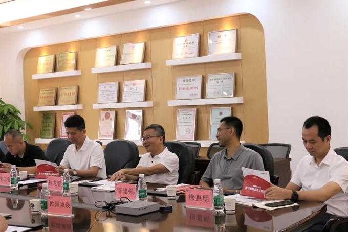 中电科普天科技股份有限公司公网通信业务集团5G事业部总经理孟新予一行莅临纵横集团参观指导 中电科普天科技股份有限公司公网通信业务集团5G事业部总经理孟新予一行莅临纵横集团参观指导