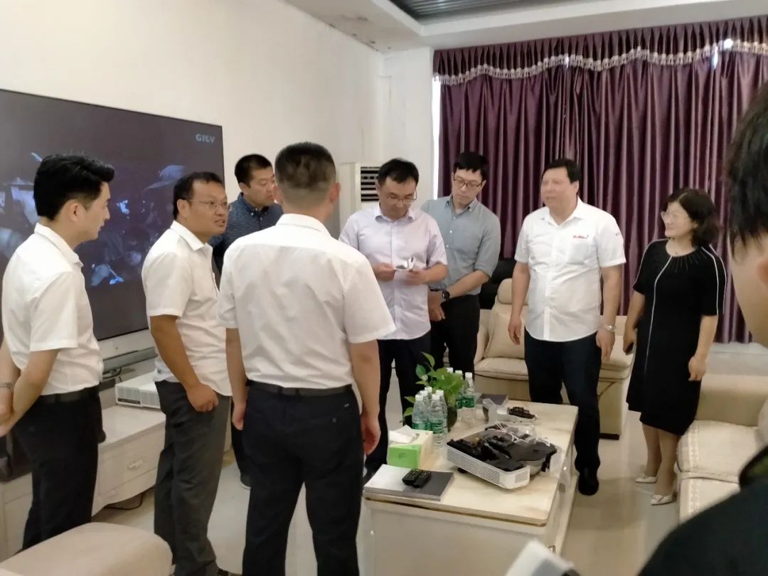 苏州市相城区领导莅临公司开展科技创新调研工作 苏州市相城区领导莅临公司开展科技创新调研工作