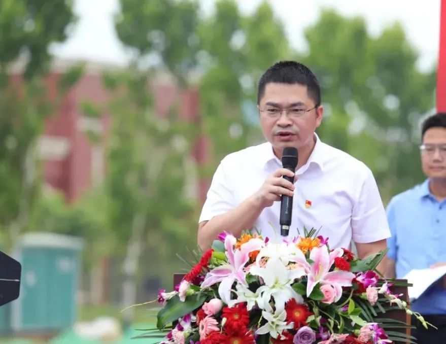 【學(xué)黨史永遠跟黨走·三比三賽創(chuàng)佳績】路橋公司高新二路項目舉辦“百日攻堅”誓師大會 【學(xué)黨史永遠跟黨走·三比三賽創(chuàng)佳績】路橋公司高新二路項目舉辦“百日攻堅”誓師大會