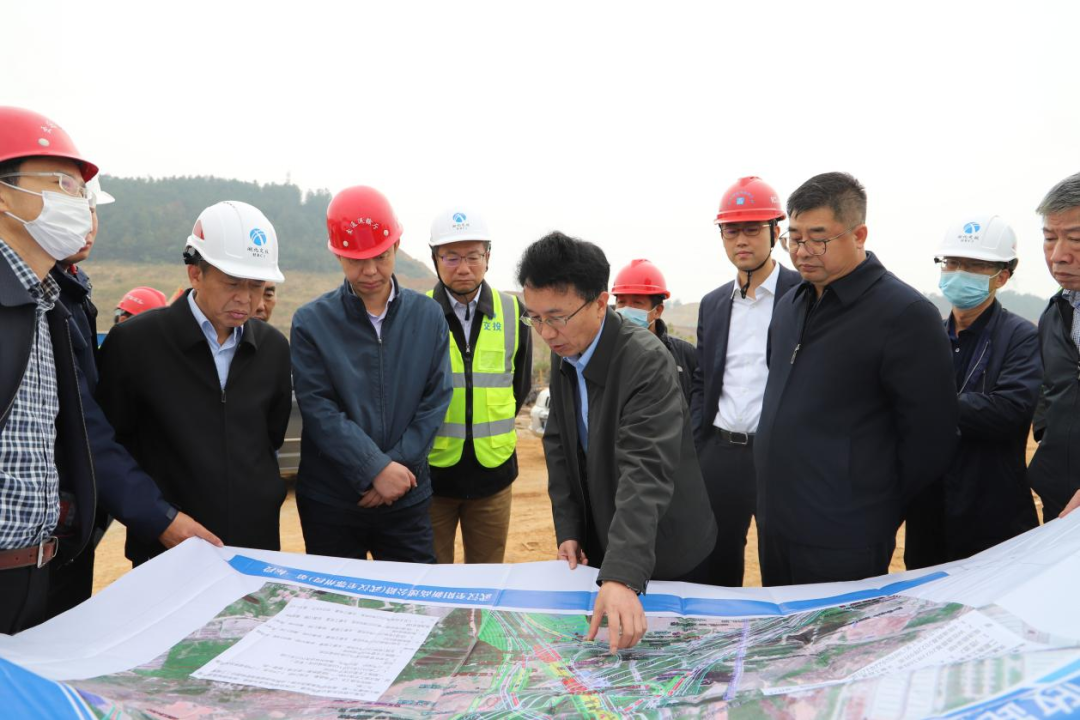 湖北省交通運輸廳黨組成員、副廳長王煒 調(diào)研督導(dǎo)武陽高速公路建設(shè) 湖北省交通運輸廳黨組成員、副廳長王煒 調(diào)研督導(dǎo)武陽高速公路建設(shè)