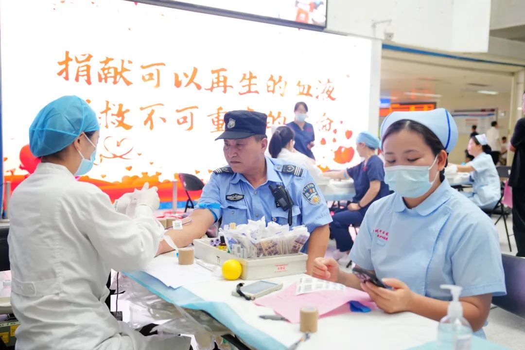 无偿献血|涓涓热血,呵护生命 无偿献血|涓涓热血,呵护生命