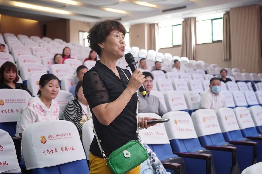 家校共赴秋日之约——成都王府九月校长早茶会顺利举行