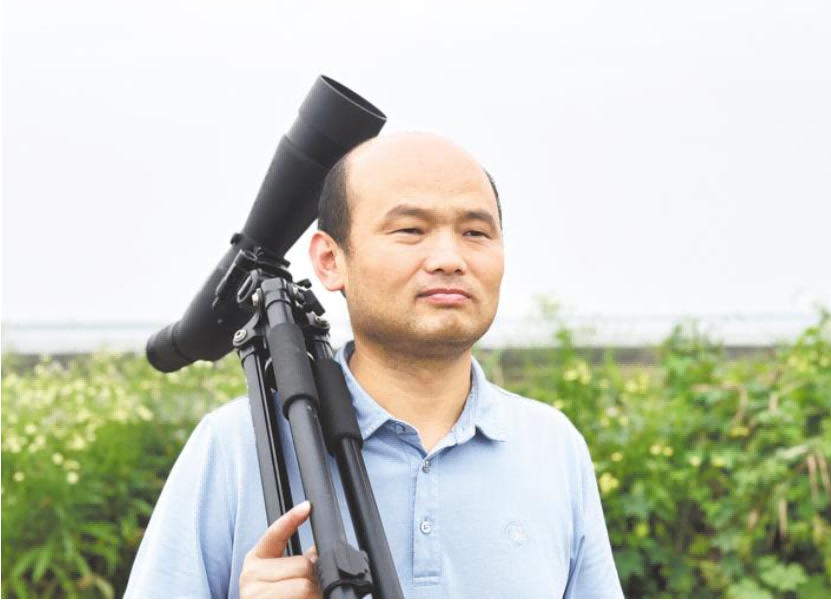沉湖湿地“护鸟人”冯江——15年坚守换来19种鸟类新记录