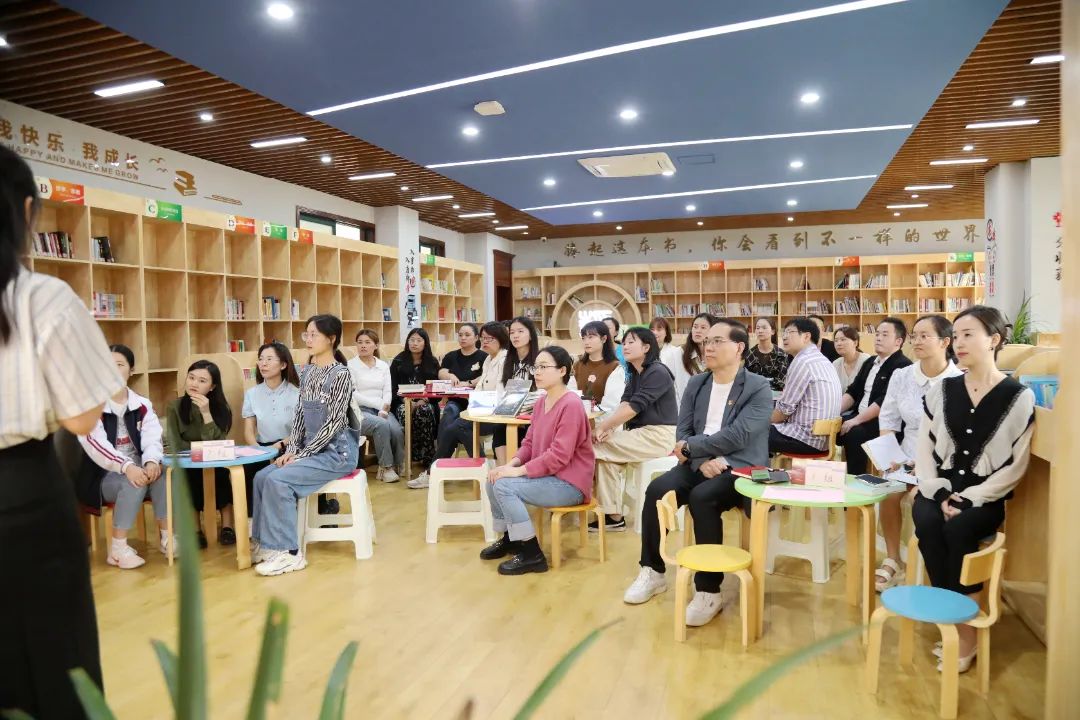 朗朗金秋至，筑梦扬帆时——请您查收成都王府九月校长来信