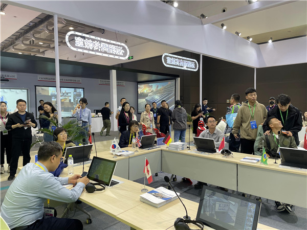 春华秋实,NewClass移动教学空间展会精彩呈现! 春华秋实,NewClass移动教学空间展会精彩呈现!