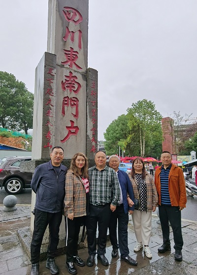 八天大假 两场婚宴 一次自驾四千多公里的长途旅行 八天大假 两场婚宴 一次自驾四千多公里的长途旅行