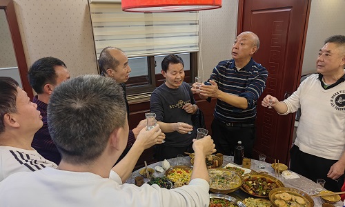 紅葉寄相思 戰(zhàn)友情意濃 紅葉寄相思 戰(zhàn)友情意濃
