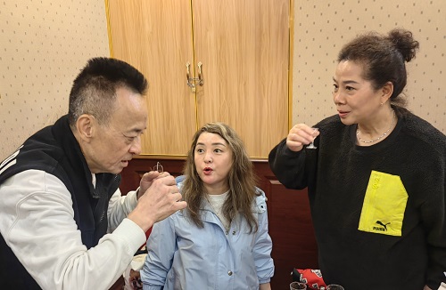 紅葉寄相思 戰(zhàn)友情意濃 紅葉寄相思 戰(zhàn)友情意濃