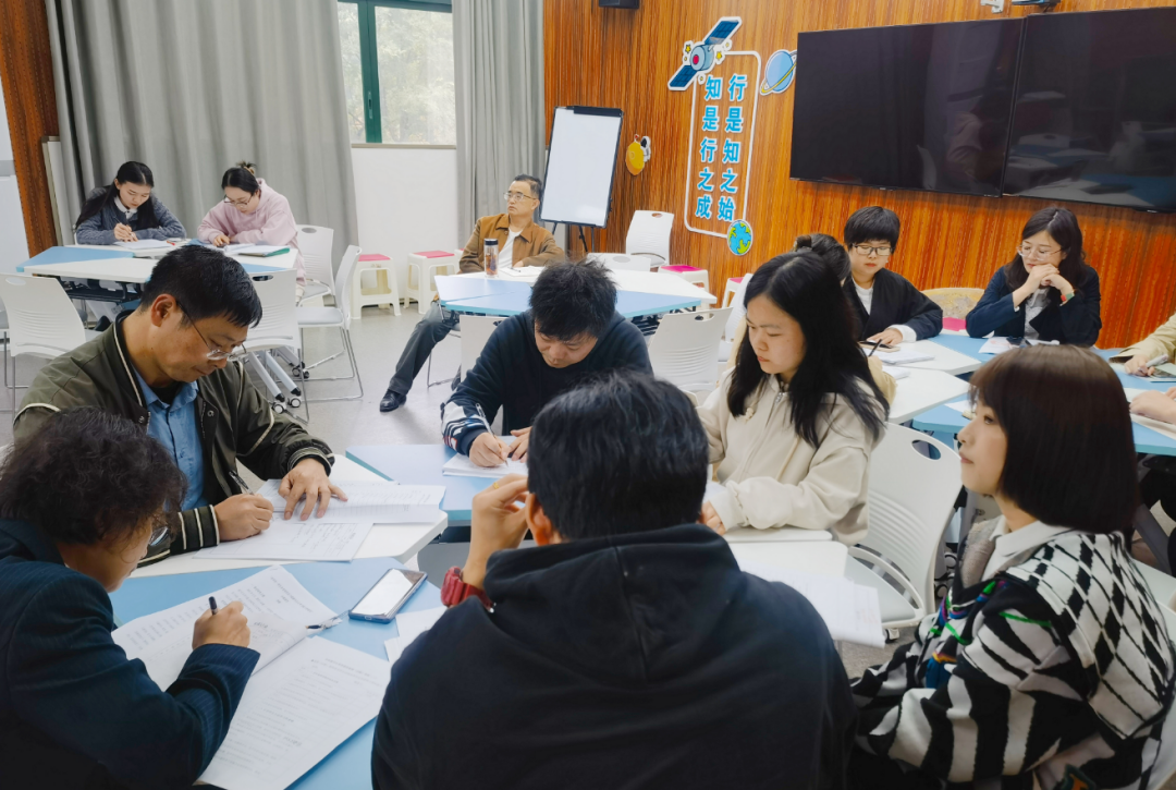 《让世界不再饥饿》——成都王府学校开展国际理解教育课程校本化建设研讨会 《让世界不再饥饿》——成都王府学校开展国际理解教育课程校本化建设研讨会