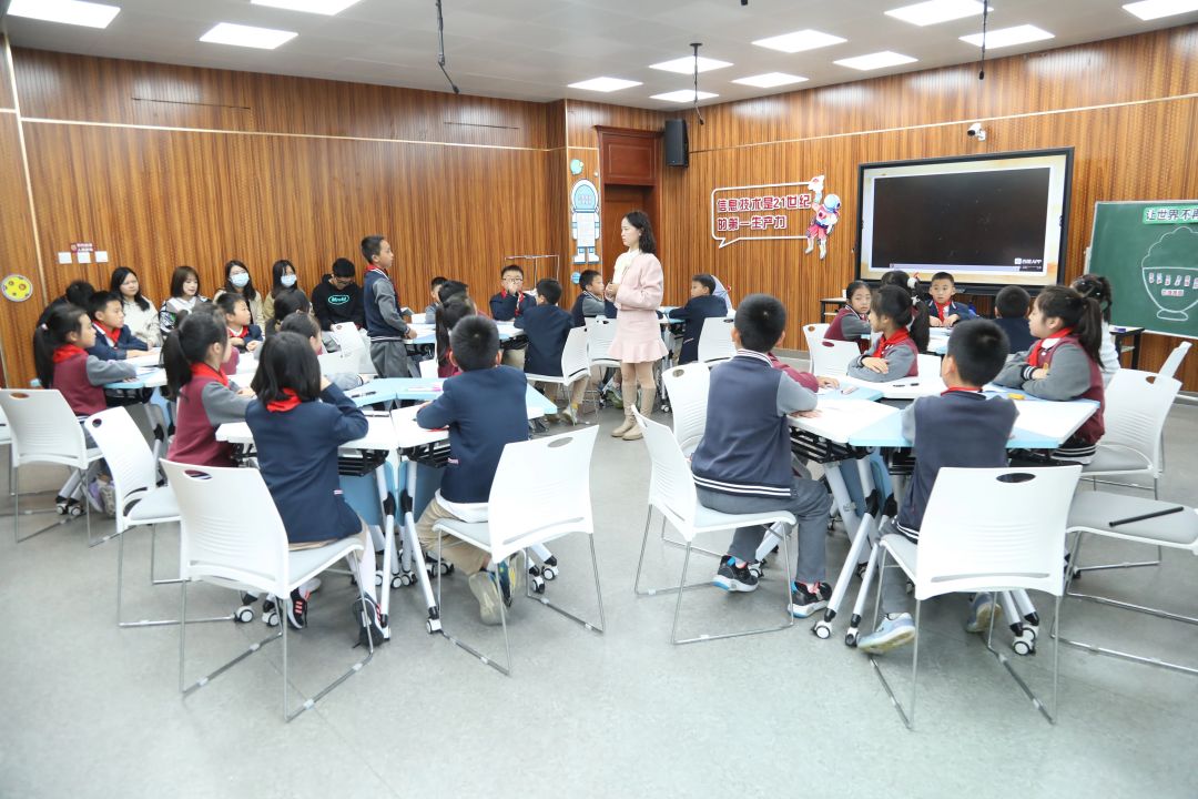 《让世界不再饥饿》——成都王府学校开展国际理解教育课程校本化建设研讨会 《让世界不再饥饿》——成都王府学校开展国际理解教育课程校本化建设研讨会