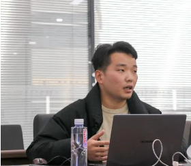 武钢集团党委委员、副总经理肖扬一行来科技园参观调研