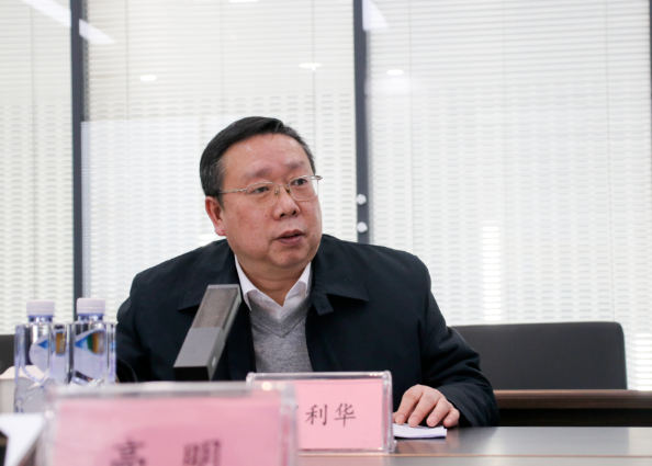 黄鹤楼科技园(集团)有限公司党委委员、工会主席罗利华一行来科技园参观调研 黄鹤楼科技园(集团)有限公司党委委员、工会主席罗利华一行来科技园参观调研