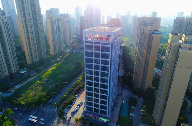 “你守护生命，我为你鼓劲”，华科育新为一线医护送温暖