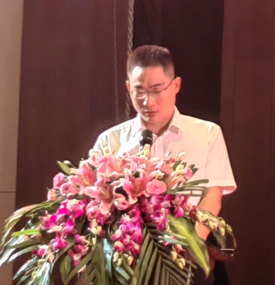 十年磨一劍 霜刃剛出鞘 十年磨一劍 霜刃剛出鞘