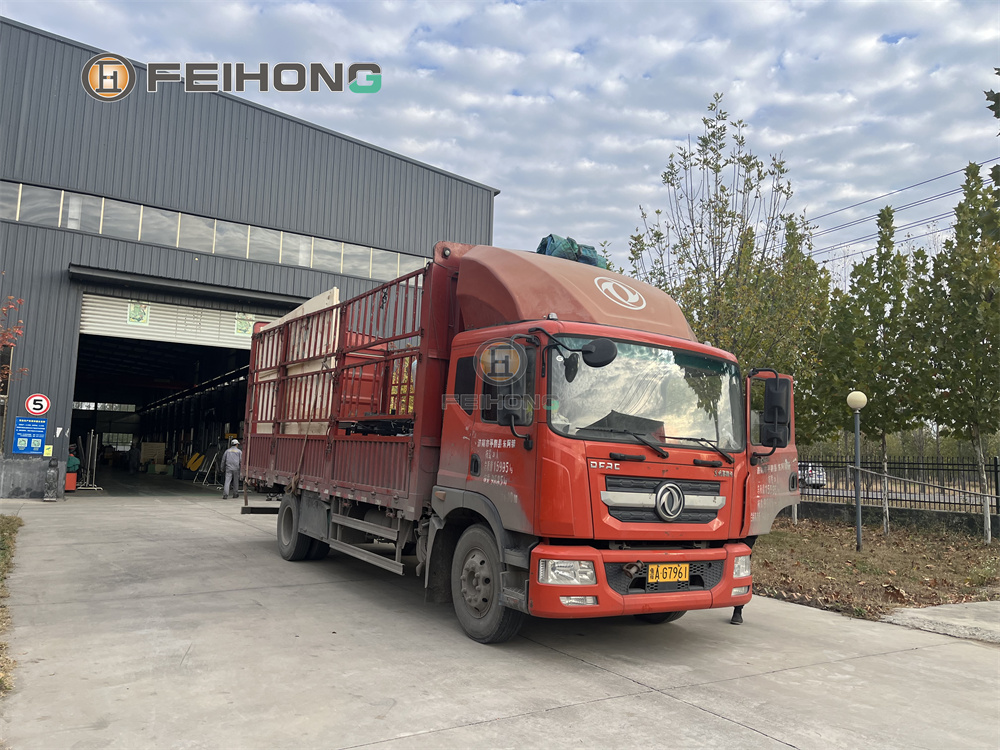 喜訊!熱烈慶祝飛宏1套數(shù)控鋼筋鋸床設(shè)備裝車(chē)完畢順利發(fā)出 喜訊!熱烈慶祝飛宏1套數(shù)控鋼筋鋸床設(shè)備裝車(chē)完畢順利發(fā)出