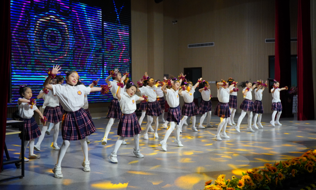 实践新课标，课堂学而思——2023川渝教育联合体第二届高质量教学学术研讨会成功举办