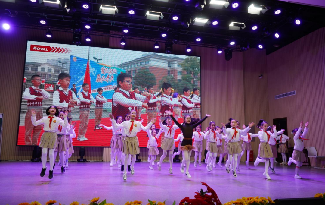 实践新课标，课堂学而思——2023川渝教育联合体第二届高质量教学学术研讨会成功举办