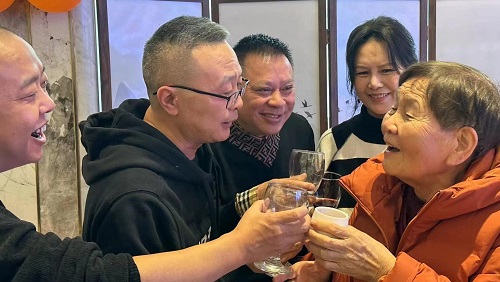 不负养育恩 吾辈当自强 不负养育恩 吾辈当自强