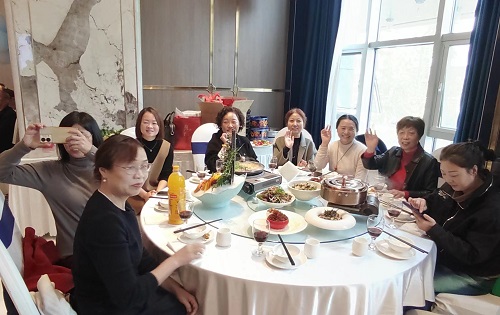 不负养育恩 吾辈当自强 不负养育恩 吾辈当自强