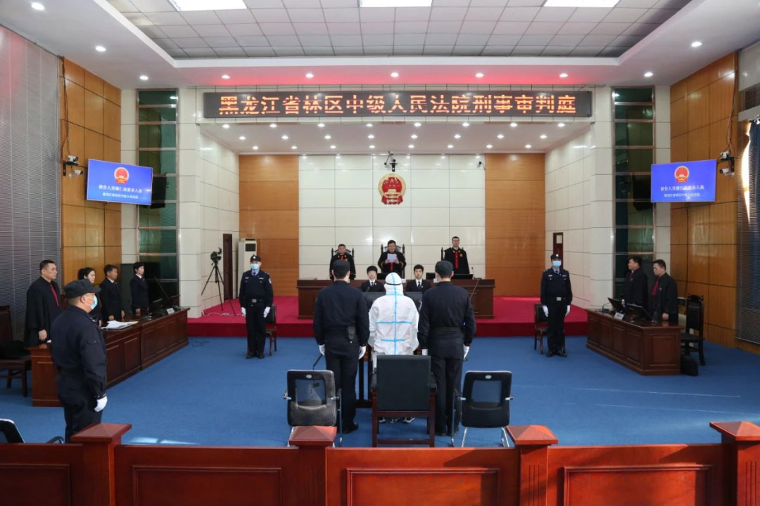 報(bào)復(fù)殺害法官,死刑! 報(bào)復(fù)殺害法官,死刑!