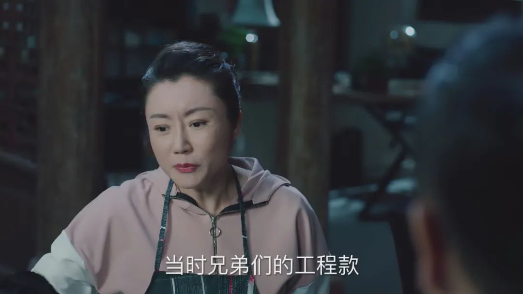八案并行的《巡回檢察組》,來聊一聊劇中燒腦的“法律?!? title=