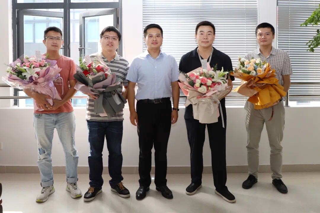 “同迎中秋节·共话淮安情” 淮安区开展走访慰问我司高层次人才 “同迎中秋节·共话淮安情” 淮安区开展走访慰问我司高层次人才