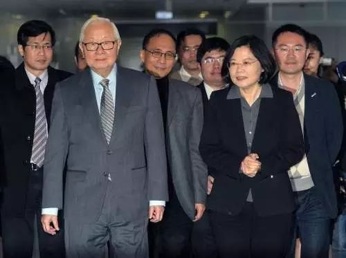 56岁才创业,如今年利润却是华为1.6倍,他是个让对手发抖的人! 56岁才创业,如今年利润却是华为1.6倍,他是个让对手发抖的人!