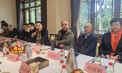 四川省消防協(xié)會(huì)召開第三次常務(wù)理事會(huì) 四川省消防協(xié)會(huì)召開第三次常務(wù)理事會(huì)