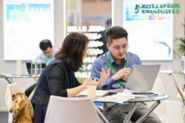 新锐企业家| 李峰:加快推进高端制剂研发 造福广大患者 新锐企业家| 李峰:加快推进高端制剂研发 造福广大患者