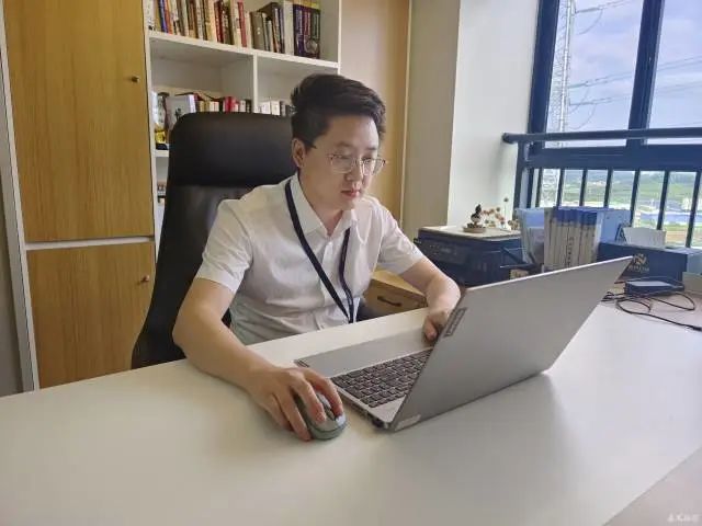 新锐企业家| 李峰:加快推进高端制剂研发 造福广大患者 新锐企业家| 李峰:加快推进高端制剂研发 造福广大患者
