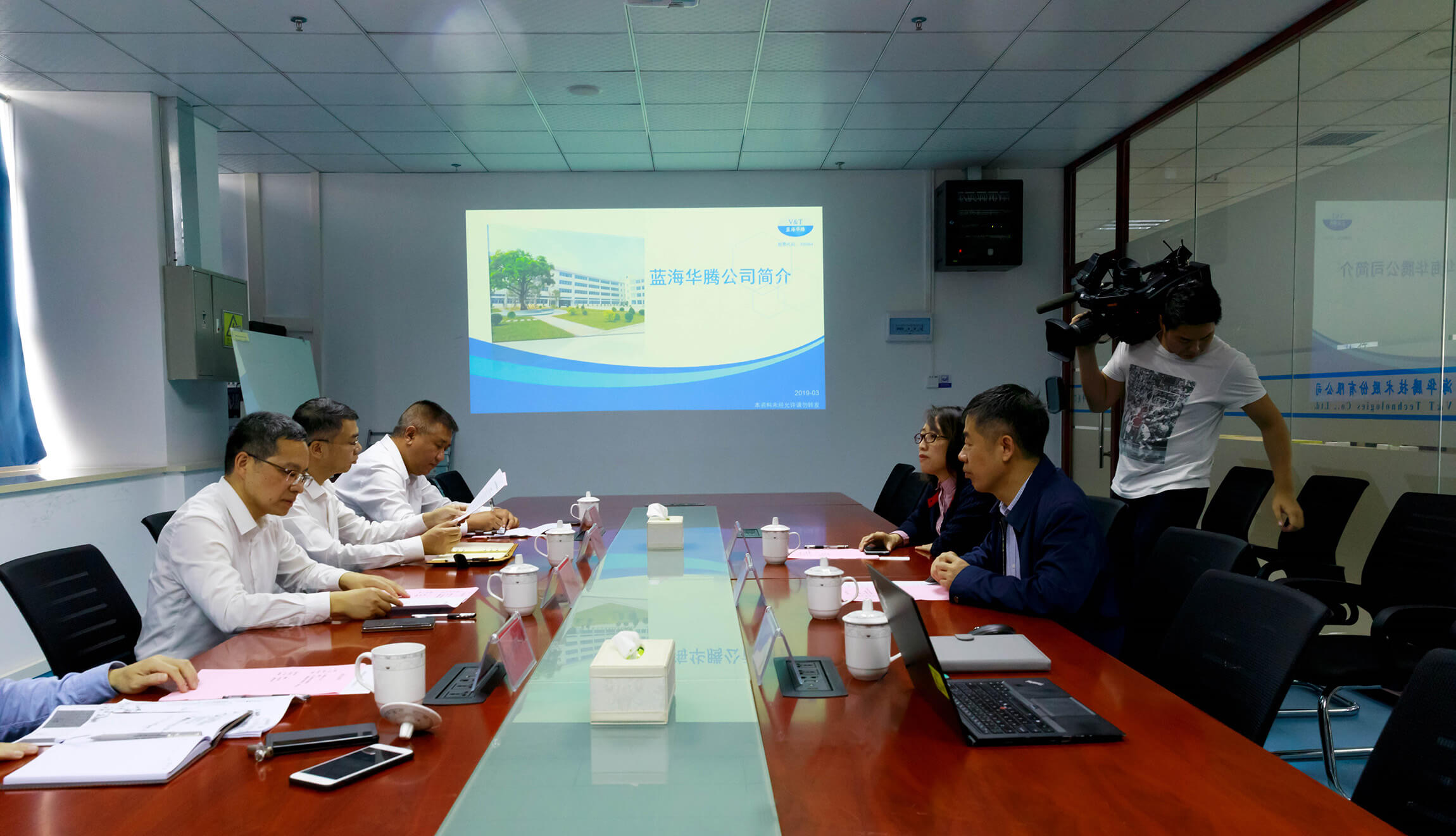 热烈欢迎光明区领导莅临我司考察调研指导 热烈欢迎光明区领导莅临我司考察调研指导