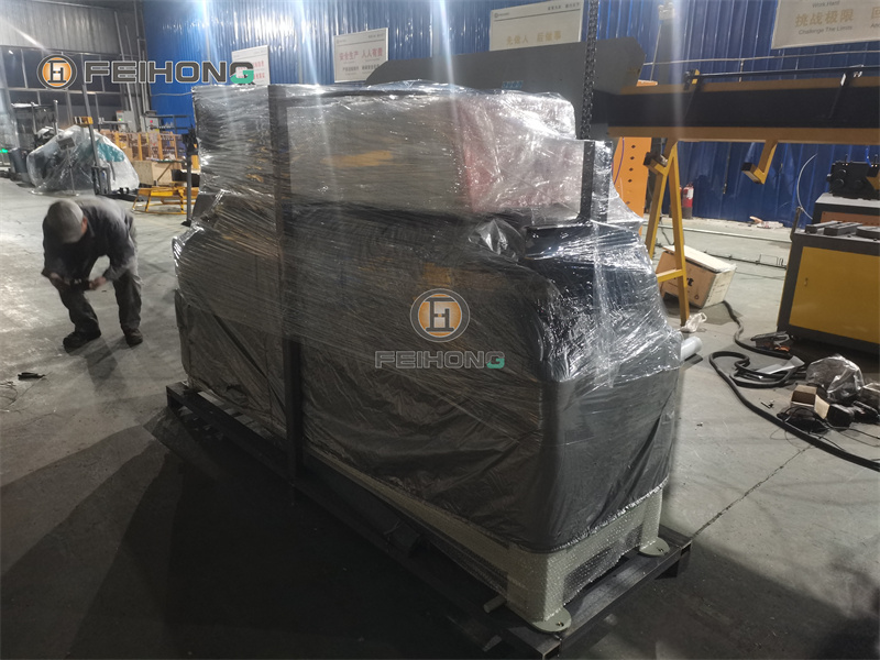 喜訊!熱烈慶祝飛宏1套鋼筋加工設(shè)備裝車(chē)完畢順利發(fā)出 喜訊!熱烈慶祝飛宏1套鋼筋加工設(shè)備裝車(chē)完畢順利發(fā)出