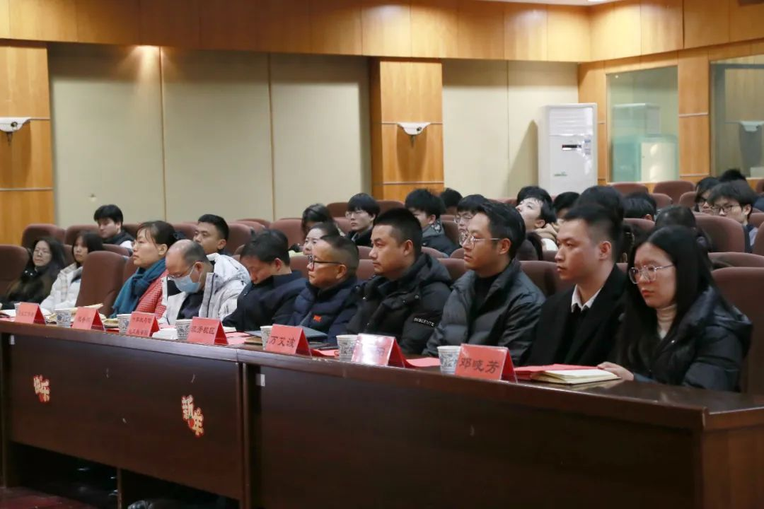 我院召开华为认证精英工程师班第一期结业仪式暨顶岗实习工作会 我院召开华为认证精英工程师班第一期结业仪式暨顶岗实习工作会